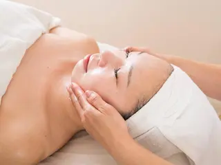 SUN&MOON REOのネイルデザイン