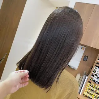 セミロング カラー 髪質改善特化 安東駿介のヘアスタイル