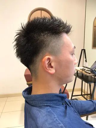 ショート メンズ 中野 克也のヘアスタイル