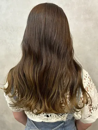 ロング カラー 【aini天王寺】 𝐚𝐢𝐫𝐢✂︎のヘアスタイル