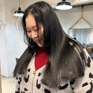 ロング 盛れる透明感カラー・ momokaのヘアスタイル