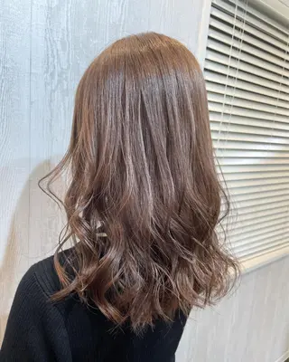ミディアム カラー ヘアアレンジ HUENEST アカデミーサロンのヘアスタイル