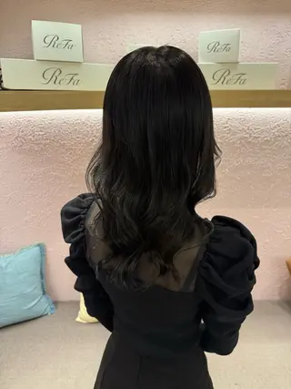 セミロング カラー merc.🦋菱谷 はなのヘアスタイル