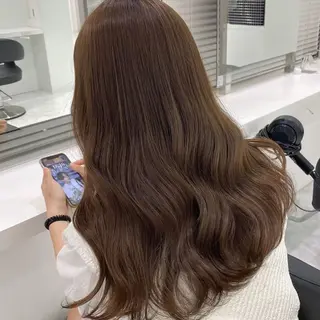 セミロング カラー ヘアアレンジ 🫧モテる💗ダメー ジレスハイトーン🫧のヘアスタイル