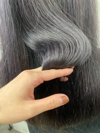 ミディアム カラー ヘアアレンジ LAVENDIA 初音のヘアスタイル