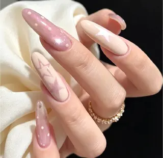 ネイル 小島 阿佑美のネイルデザイン