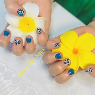ネイル ボディビルダーSal on.DeNiinaのネイルデザイン