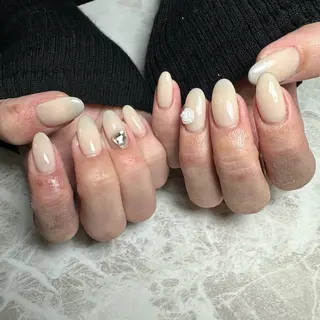 ネイル 里見 麗のネイルデザイン
