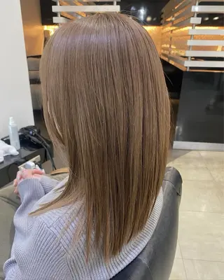 ミディアム カラー ヘアアレンジ 烏山 達也のヘアスタイル