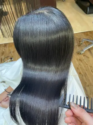 ロング 山木 裕子のヘアスタイル