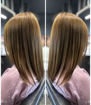 セミロング 安田 恵のヘアスタイル