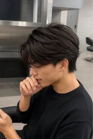 ミディアム パーマ ヘアアレンジ メンズ 🔥ニュアンス フェザー小林海斗🔥のヘアスタイル