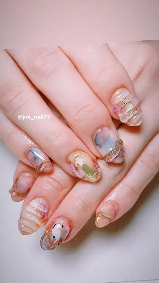 ネイル JINI NAIL所属・ジニ ネイルのネイルデザイン