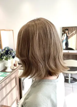 ミディアム ナカタケ ユウのヘアスタイル