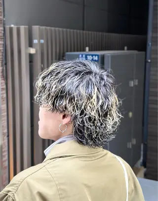 ショート パーマ 千葉弘平 🔥波巻き特化🔥のヘアスタイル