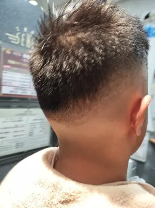 ショート 大沼 達郎のヘアスタイル