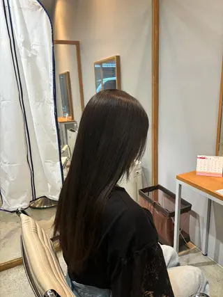 カラー 井手上 華のヘアスタイル
