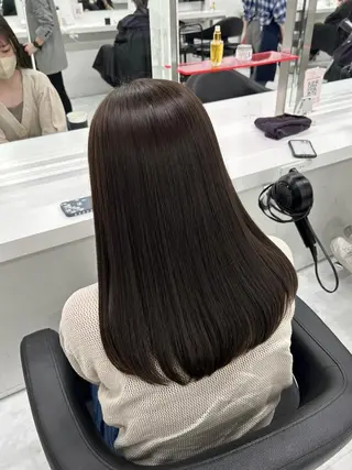 カラー 🩶透髪×モテ髪🩶 池袋SHE🏹🩶のヘアスタイル