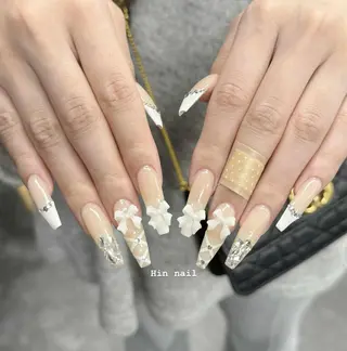 ネイル Hin Nailsのネイルデザイン