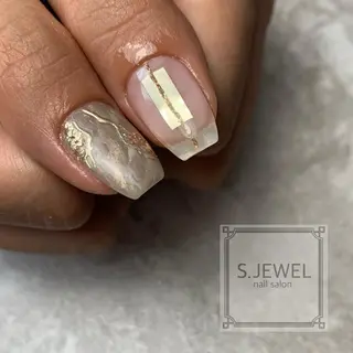 ネイル S. JEWELのネイルデザイン