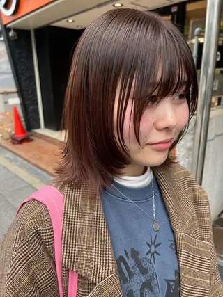 ミディアム カラー ツキノキ ミナのヘアスタイル