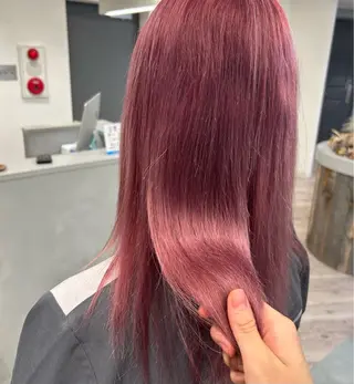カラー TOMOKA ブリーチカラー🌟のヘアスタイル