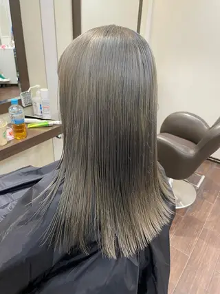 セミロング カラー 個性派ネイル 🌼 ハルカ ♡の眉毛・アイブロウイメージ