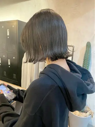 ショート カラー 顔周りカット 【オノザワリョウ】のヘアスタイル