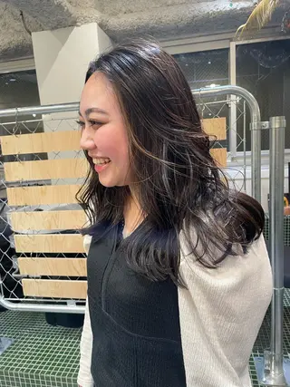 セミロング カラー 狩野 羅夢のヘアスタイル