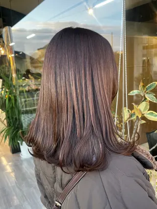ミディアム alu yuinaのヘアスタイル