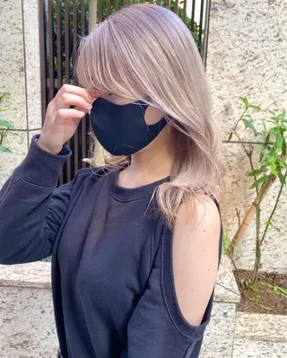 セミロング カラー ハイトーン/デザイン hirokiのヘアスタイル