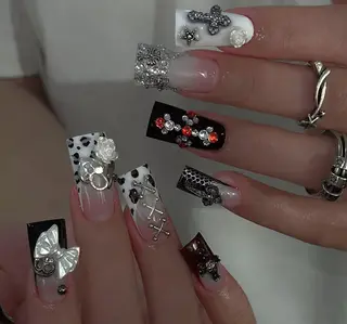 ネイル 🎀 KiKi_nailのネイルデザイン