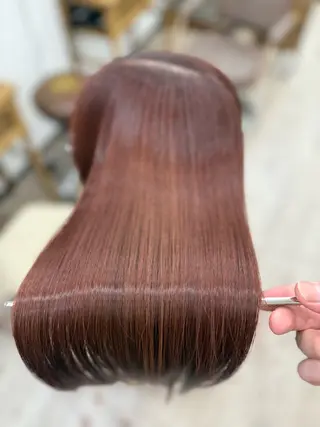 セミロング A'SHE横浜所属・髪質改善特化🔥縮毛 、美髪形成のプロ✂️のヘアスタイル