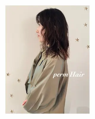 セミロング パーマ 市川 千夏のヘアスタイル