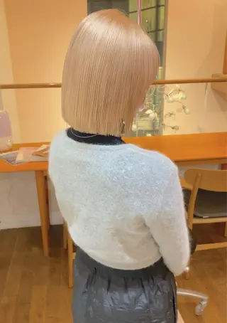 ミディアム カラー ハイトーン/デザイン hirokiのヘアスタイル