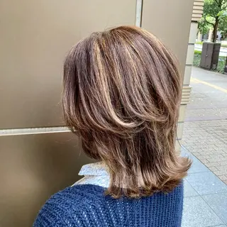 ミディアム カラー 松岡 知のヘアスタイル