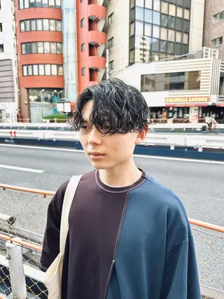 ミディアム パーマ メンズ 💈メンズパーマ💈 ナカザワ リョウのヘアスタイル