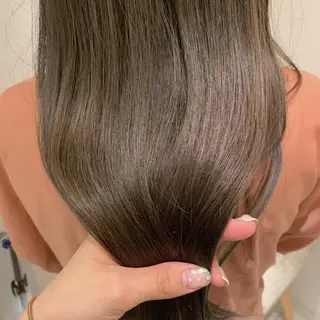 セミロング カラー クルミ🤍推し活 🎀ピンクカラーのヘアスタイル