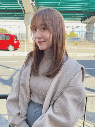 セミロング カラー 岩田 良/ブリーチカラーのヘアスタイル