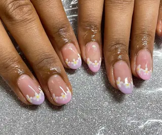 ネイル VIERU 🌈🎀💖のネイルデザイン