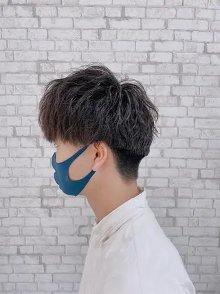 ショート パーマ ヘアアレンジ メンズ ブリーチなし艶カラー 東家のヘアスタイル