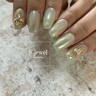 ネイル S. JEWELのネイルデザイン
