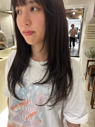 ロング 暖色カラー 奥村陽花のヘアスタイル