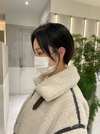 ショート オリーブ カラー✨有坂映哉のヘアスタイル