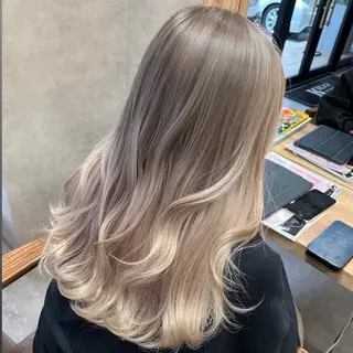 ロング カラー RIENS xreaのヘアスタイル