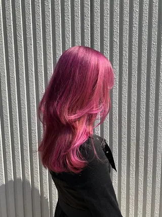 セミロング カラー iLu.所属・田畠 しずかのヘアスタイル