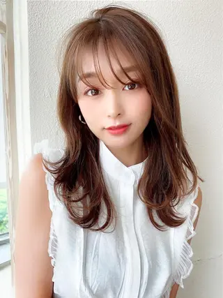 セミロング カラー ☺︎ Naomiのヘアスタイル