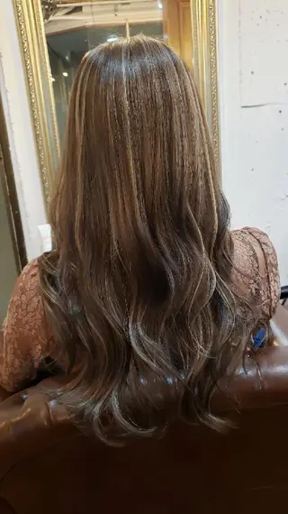 ロング 饒平名 知也のヘアスタイル