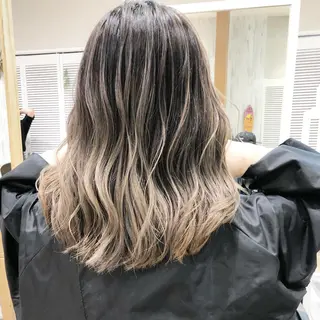ミディアム カラー タナカ タクヤのヘアスタイル