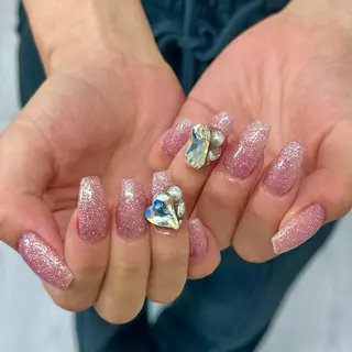 ネイル Nailist Amiのネイルデザイン